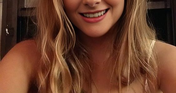 Absolutely Stunning and Unbelievably Radiant — She Nears 50 and Looks More Captivating Than Ever Absolutely Stunning and Unbelievably Radiant — She Nears 50 and Looks More Captivating Than Ever