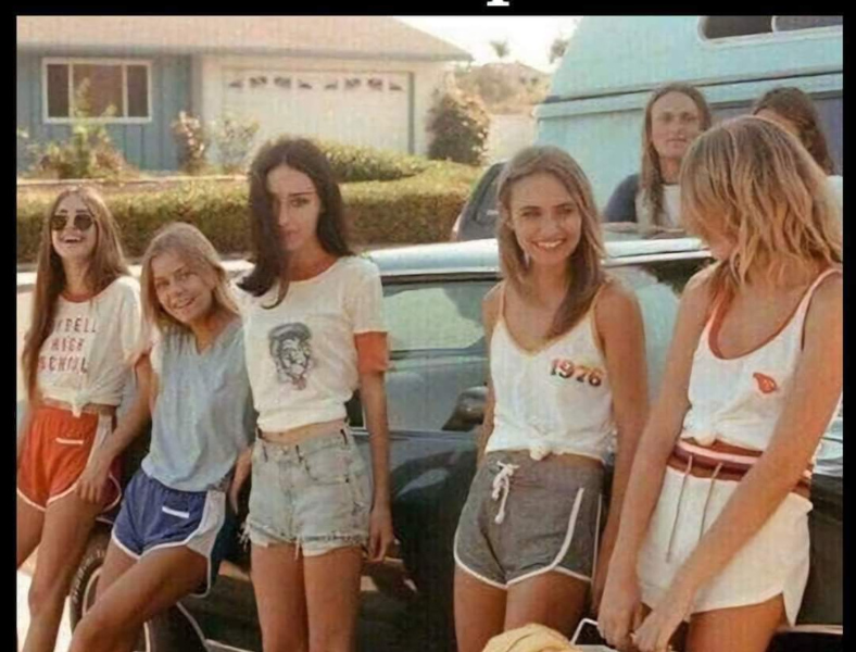 11 Ways BFF Relationships Have Changed From The ’90s Versus Today 11 Ways BFF Relationships Have Changed From The ’90s Versus Today