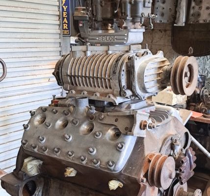 This beast once made a whole generation fall in love with speed and roar. Can you guess what it is? This beast once made a whole generation fall in love with speed and roar. Can you guess what it is?