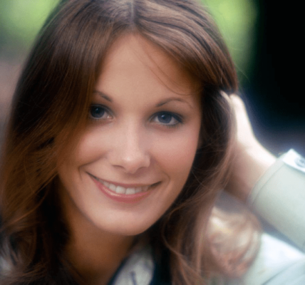 How Nancy Cameron Made Waves on ‘The Love Boat’ and Became a 70s TV Icon