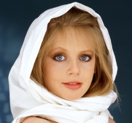 Timeless Glow: Pauline Hickey and the Magic of 1980s Glamour