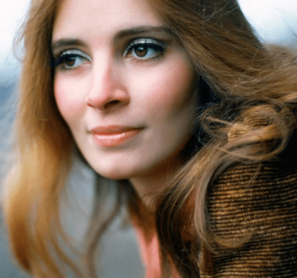 Janet Lupo: The Captivating Legacy of a Glamour Icon Who Redefined Beauty