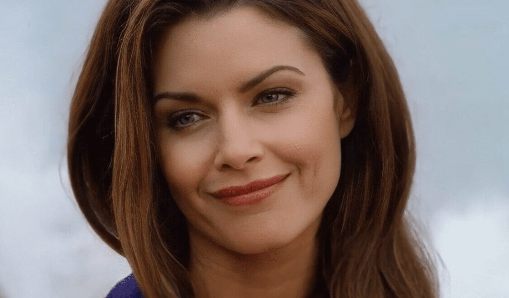 A Hollywood Icon’s Journey Through Television and Film – U.S.A RETRO